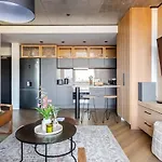 308 Bridgewater One - Two Bedroom Apartment With Park Views