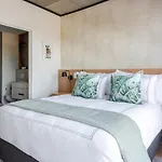 308 Bridgewater One - Two Bedroom Apartment With Park Views
